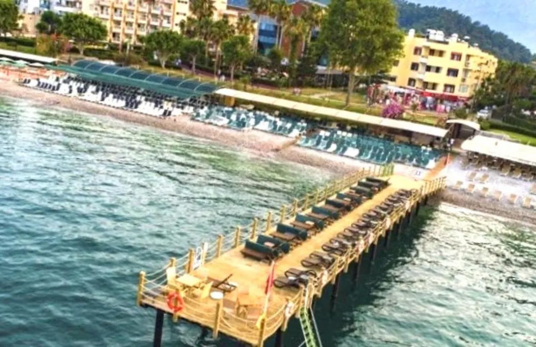 Ambasador Hotel-1