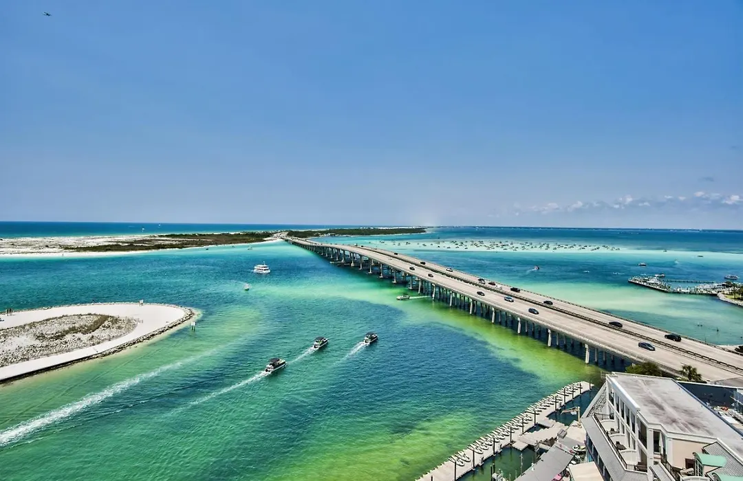 Bright, Corner Unit With Incredible Gulf And Sunset Views!-1