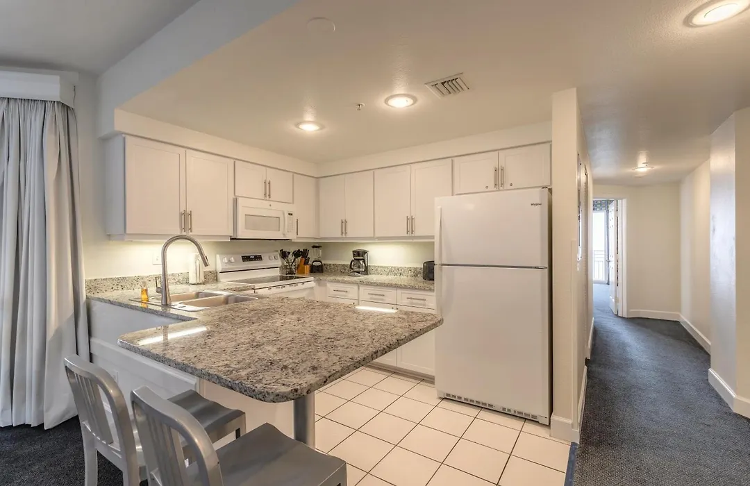 Beachfront Bliss At Ocean Walk Resort - Unit 1701-1