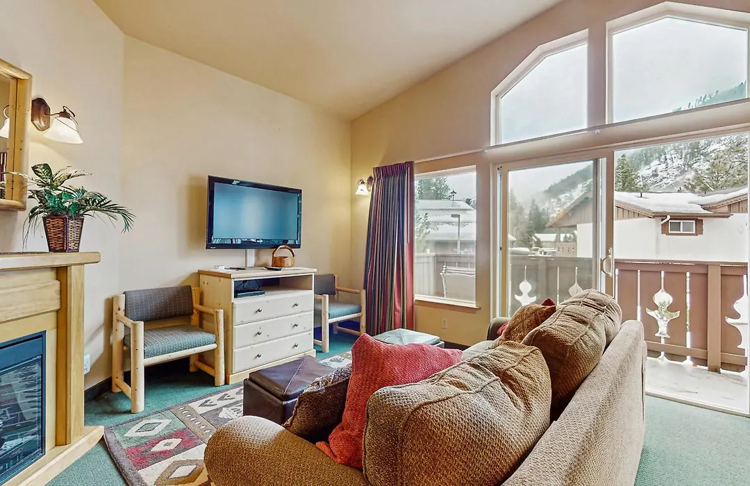 Icicle Village Resort Condos #407 & #408-1