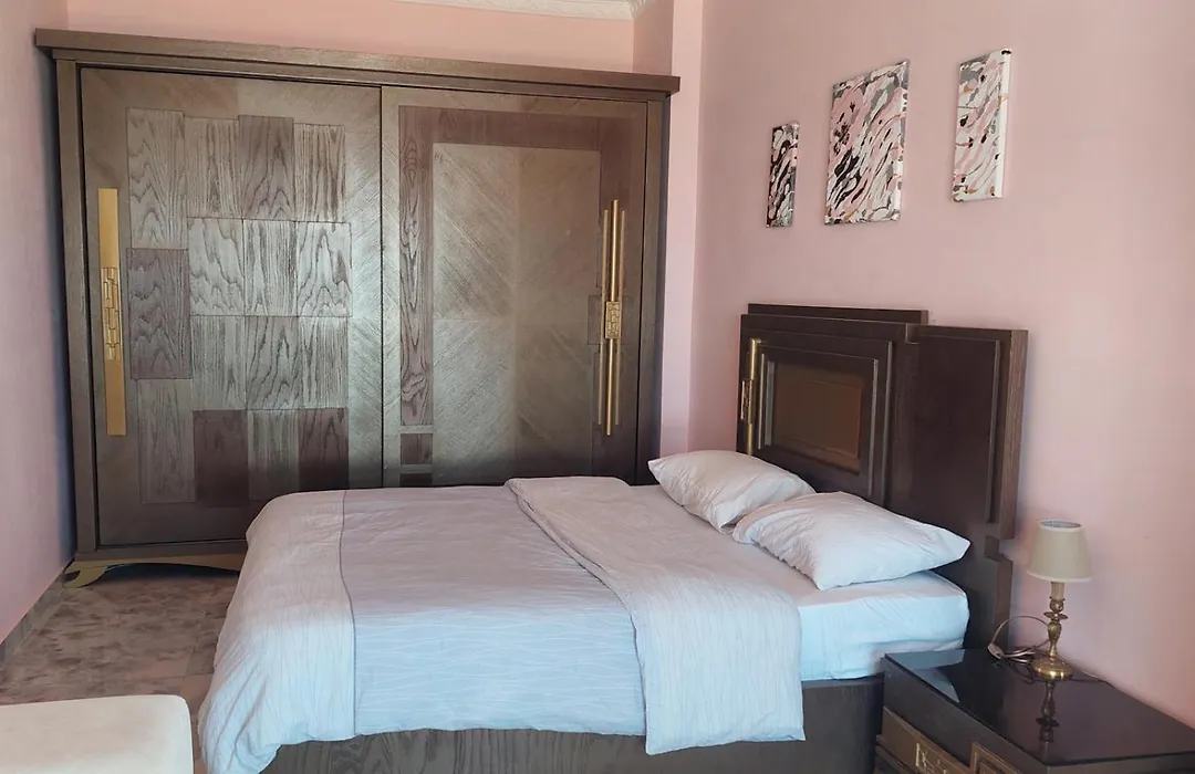 Seafront Apartment G311-1