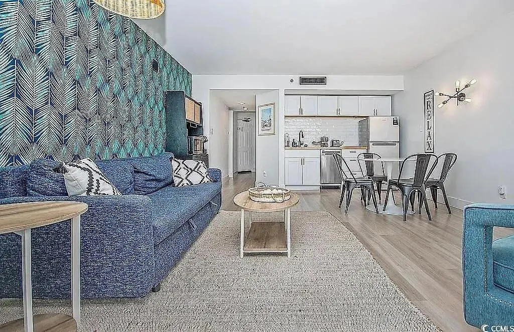Coastal Comfort Your Perfect Beachfront Getaway-1