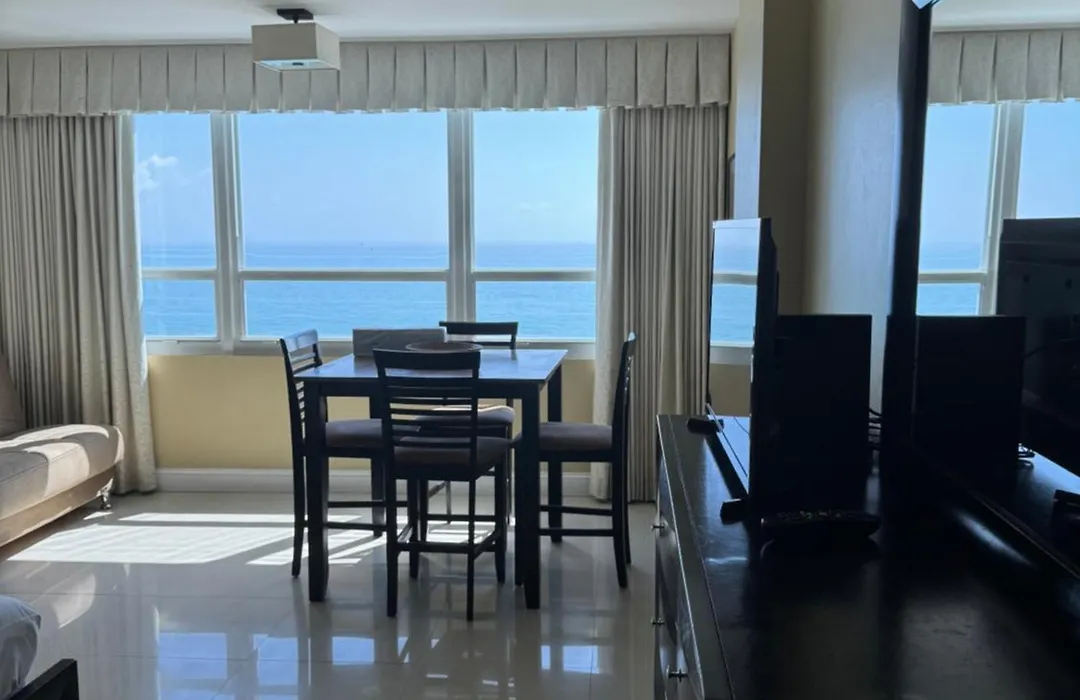 Castle Beach Studio,Tennis Court And Swimming Pool With Beach Access-1
