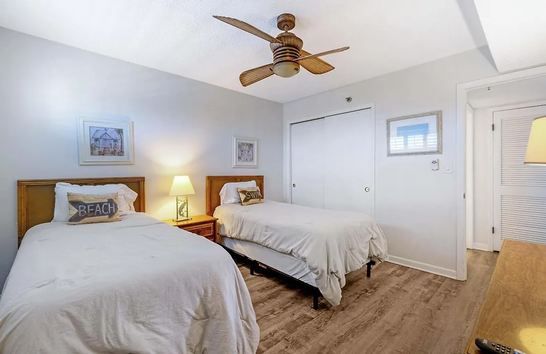 Emerald Oasis, Emerald Oasis- Gulf Front, Great For Families And Close To Destin Harbor!-1