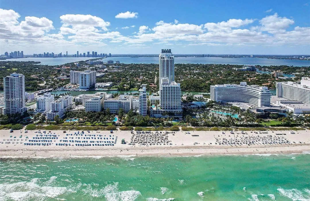 Fontainebleau Miami Beach Junior Suite-1