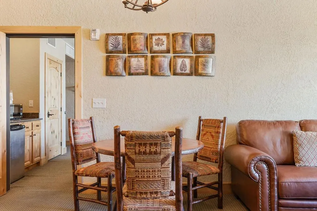 Spacious 2-Bed & 2-Bath Suite In Canyons Village-1