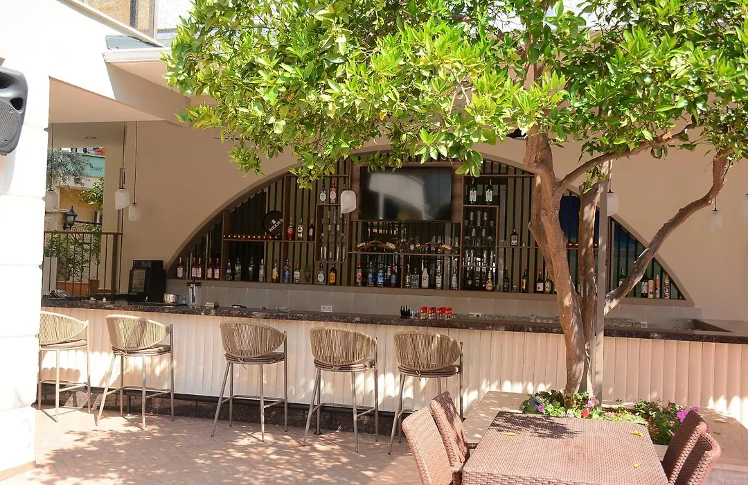 Almera Park Apart Hotel-1
