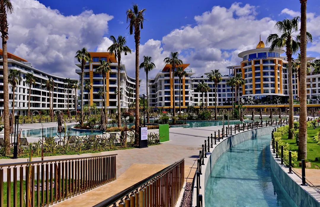 Azura World Hotel-1