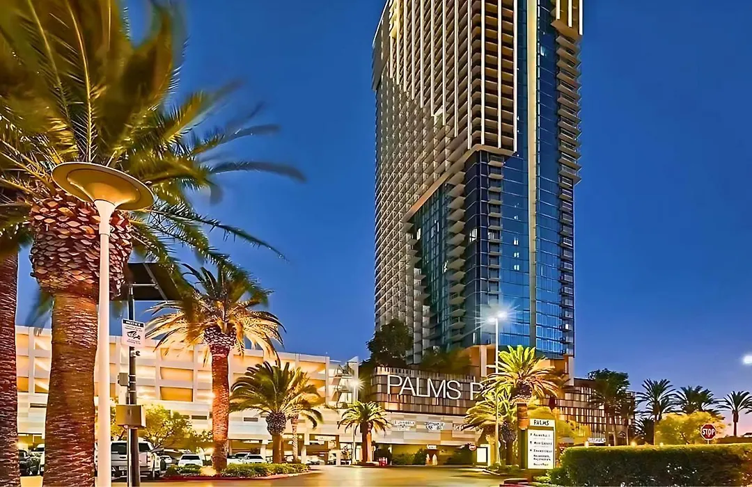 Vista Balcony Collection - StripSuite Palms Place Hotel, Resort&Casino-1