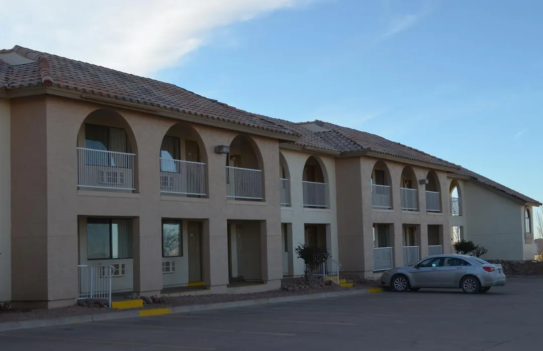Days Inn By Wyndham Holbrook-1