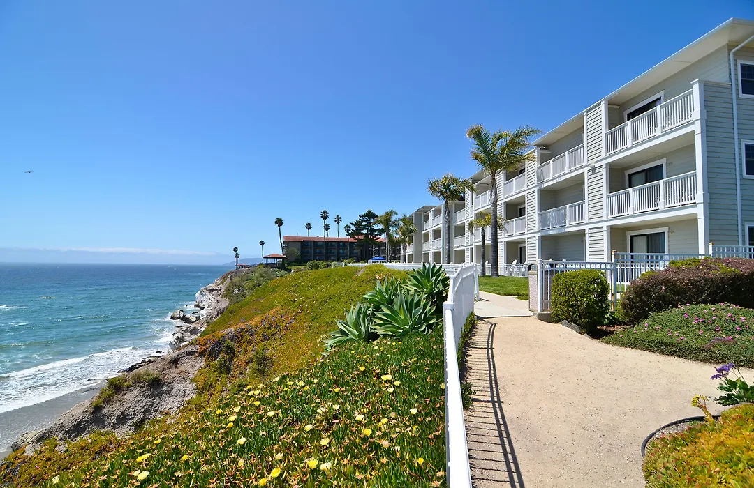 Pismo Lighthouse Suites-1