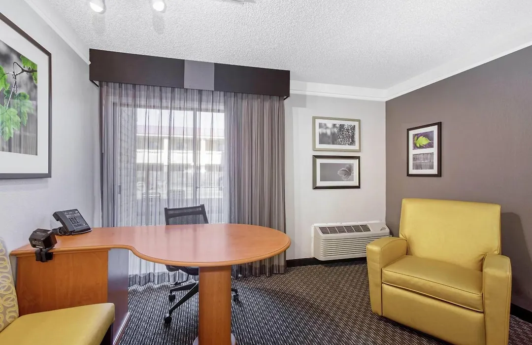 La Quinta Inn By Wyndham Tucson East-1