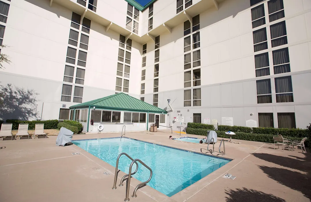 Hilton Garden Inn Dallas/Market Center-1
