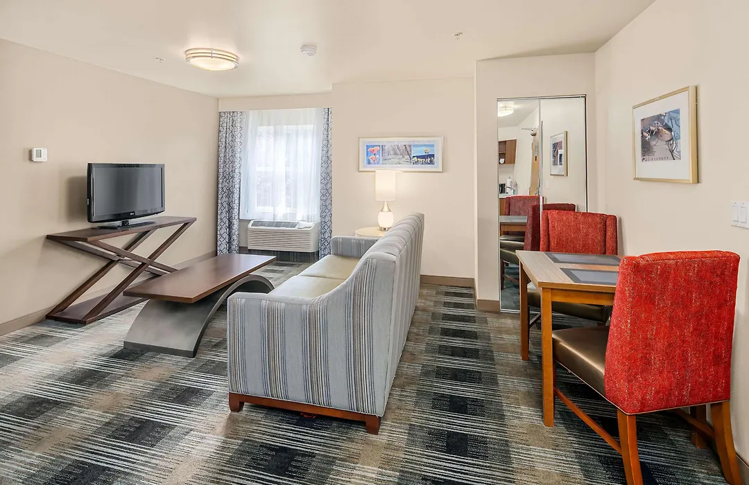 Executive Residency By Best Western Navigator Inn & Suites-1