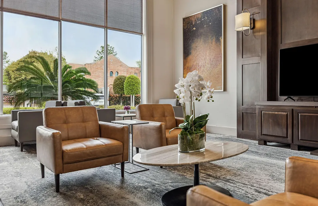 Best Western Plus Downtown Inn & Suites-1