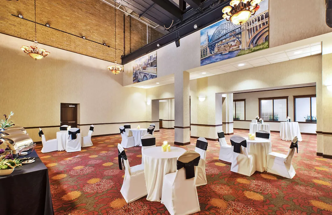 Hilton Garden Inn Cleveland Downtown-1