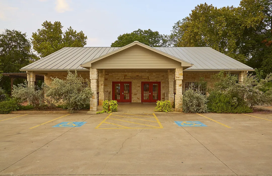 Fredericksburg Inn And Suites-1