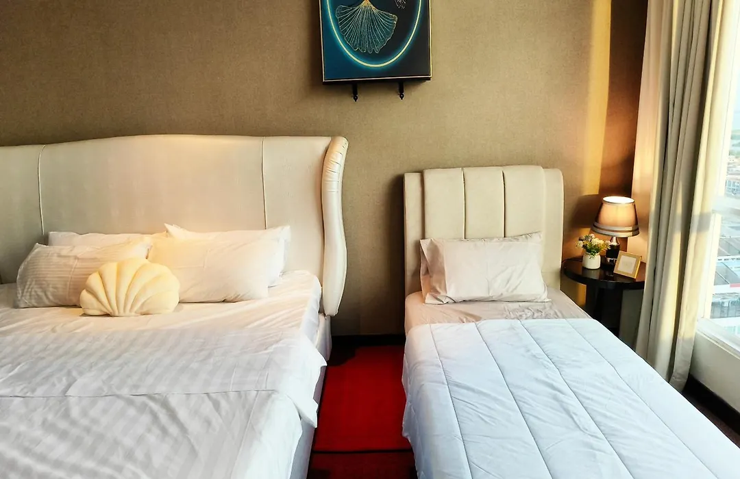 Hatten Hotel Super Sea View 4Pax High Floor Free 1 Carpark & Netflix With 2 Tv Room-1
