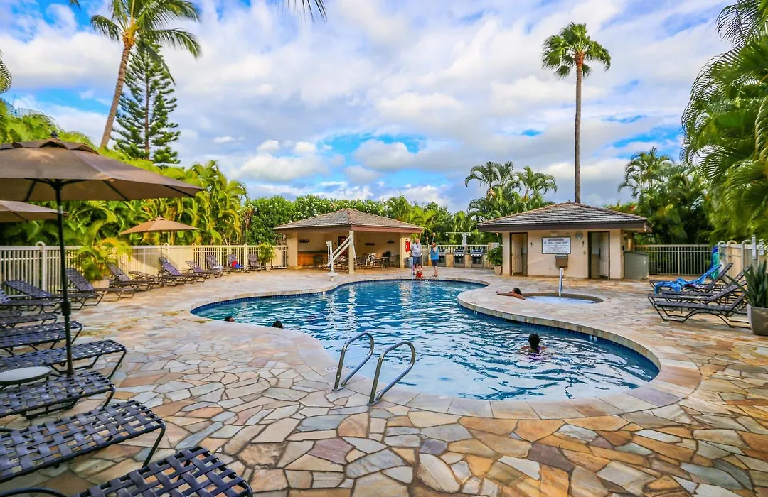 Maui Banyan Studio, King Bed, Steps To Kam2 Beach-1