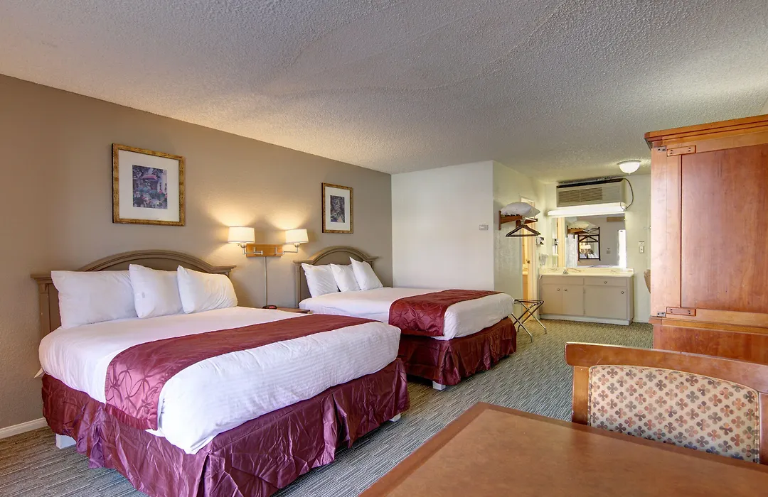 Desert Hot Springs Spa Hotel-1