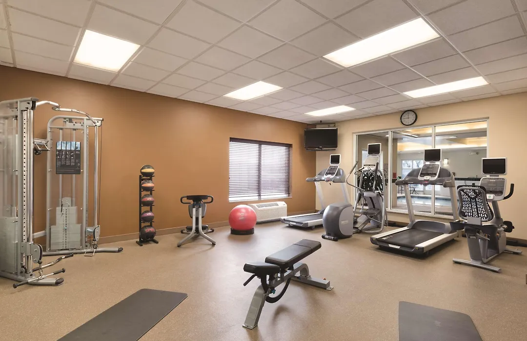 Hilton Garden Inn Akron-Canton Airport-1