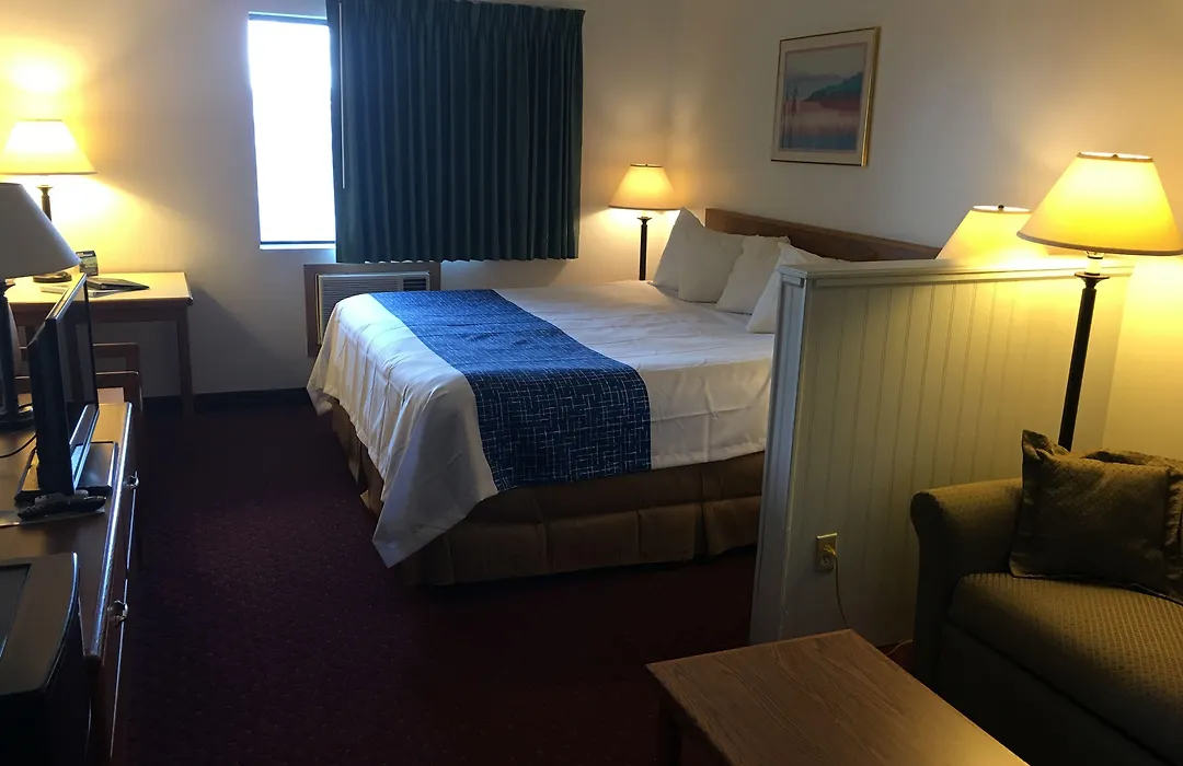 Travelodge By Wyndham Spearfish-1