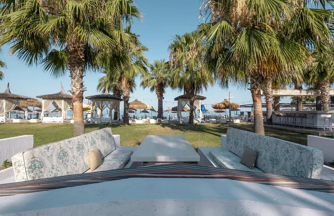 Risus Beach Resort Hotel-1