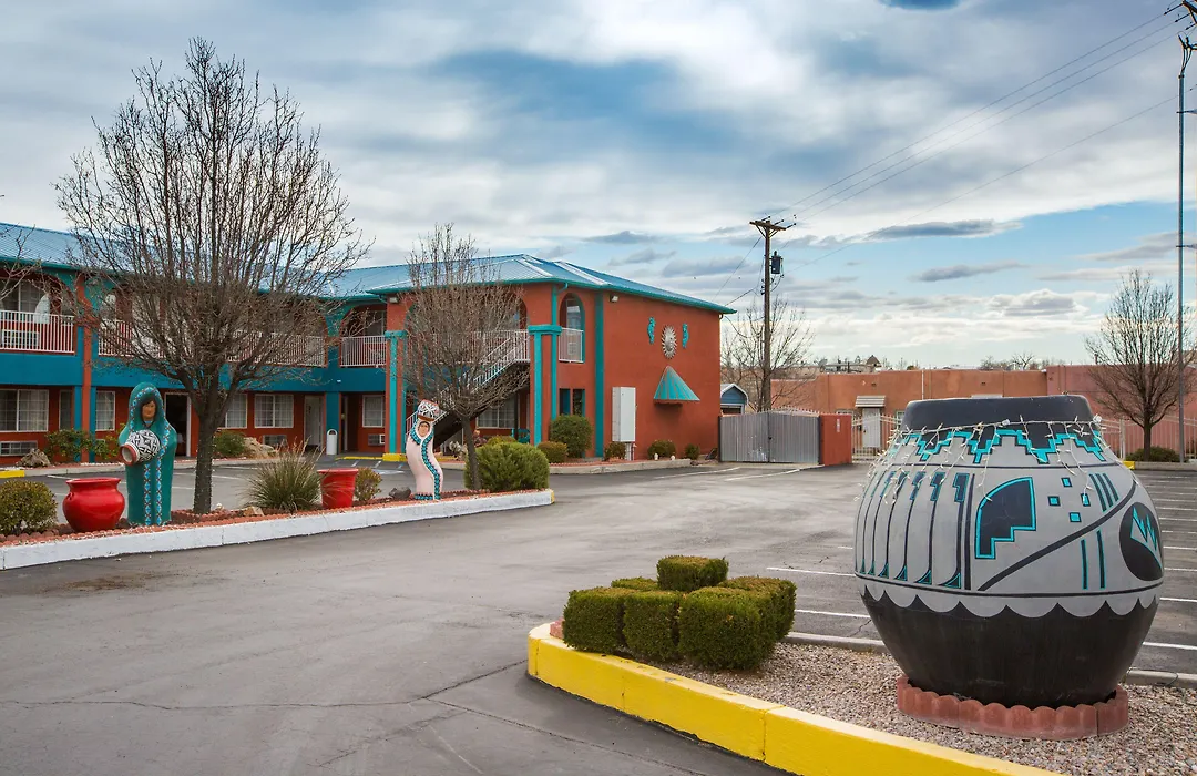 Sandia Peak Inn Old Town Abq, A Howard Johnson By Wyndham-1