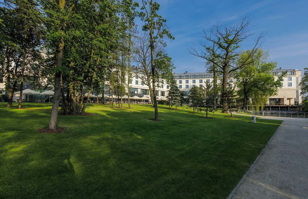 Doubletree By Hilton Hotel & Conference Centre Warsaw-1