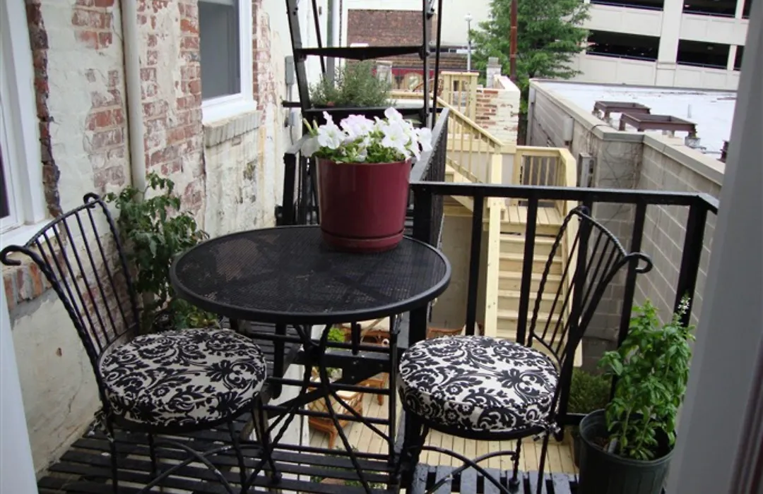 Blancnoir Bed & Breakfast-1