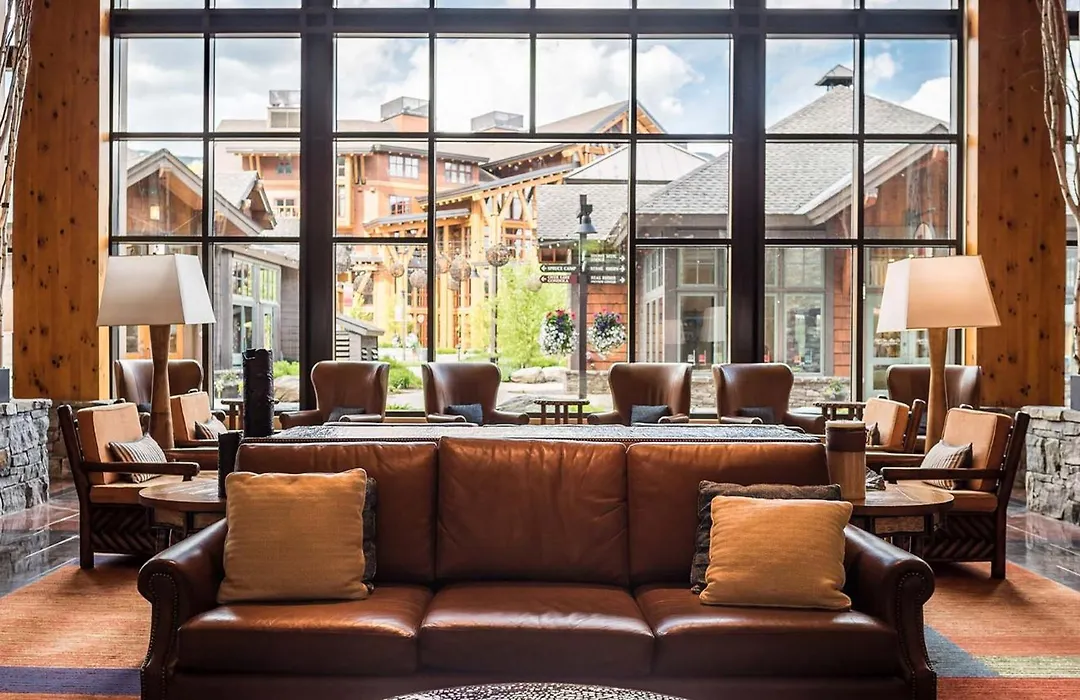 378 Lodge At Spruce Peak Ski In Ski In Ski Out King Studio By Stowe Mountain Rentals-1