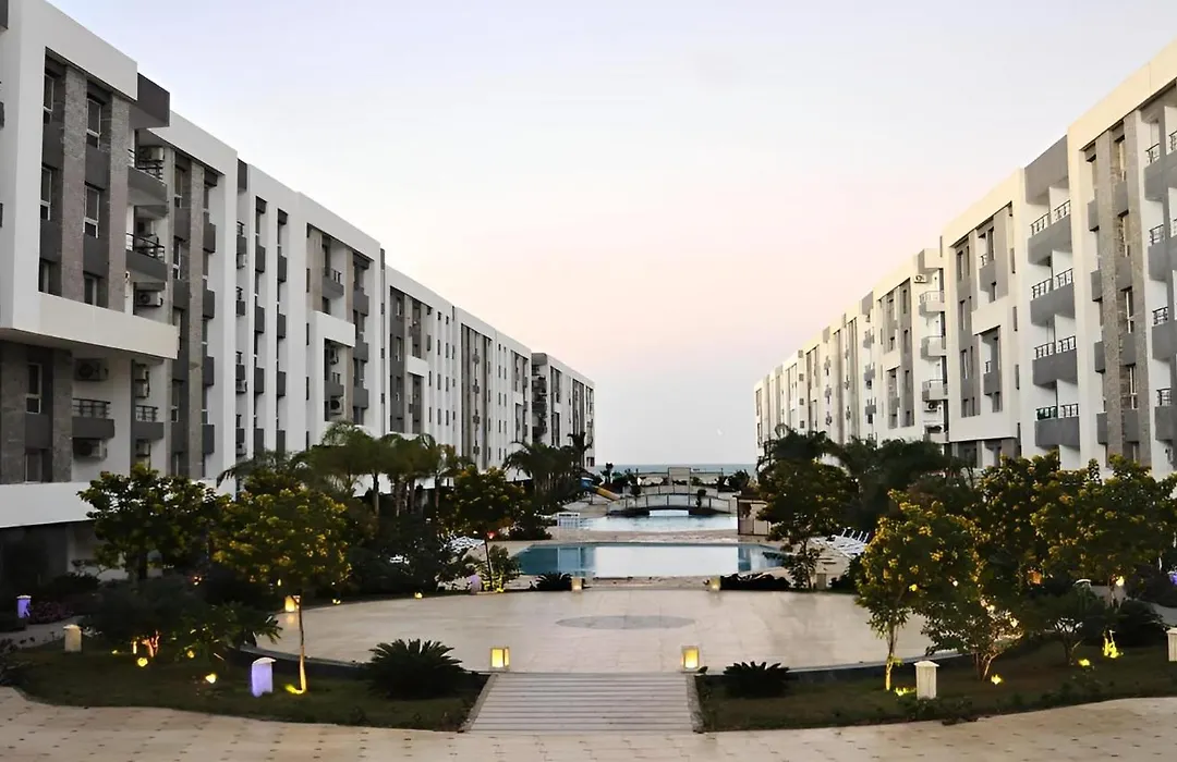 Queen T Suites All Inclusive Resort-1