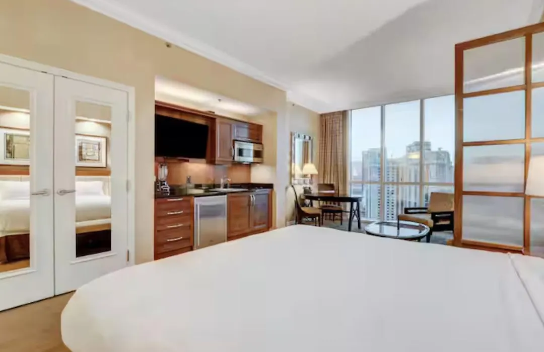 31St Floor 1-Br Corner Suite At Signature At Mgm-1