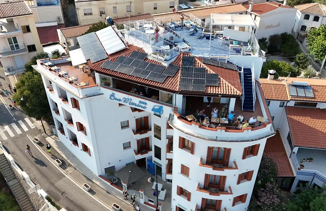 Bue Marino Hotel & Rooftop Bar-1