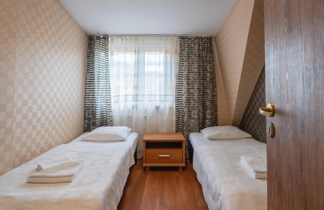 Centrum Green Hill Business & Spa-1