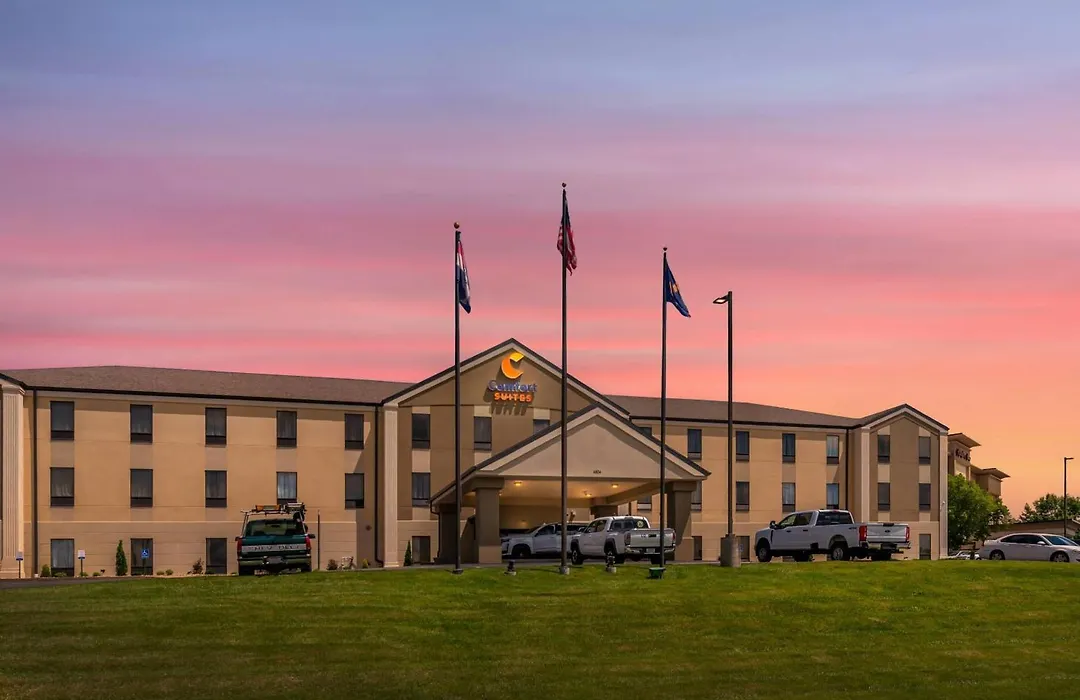 Comfort Suites - Jefferson City-1