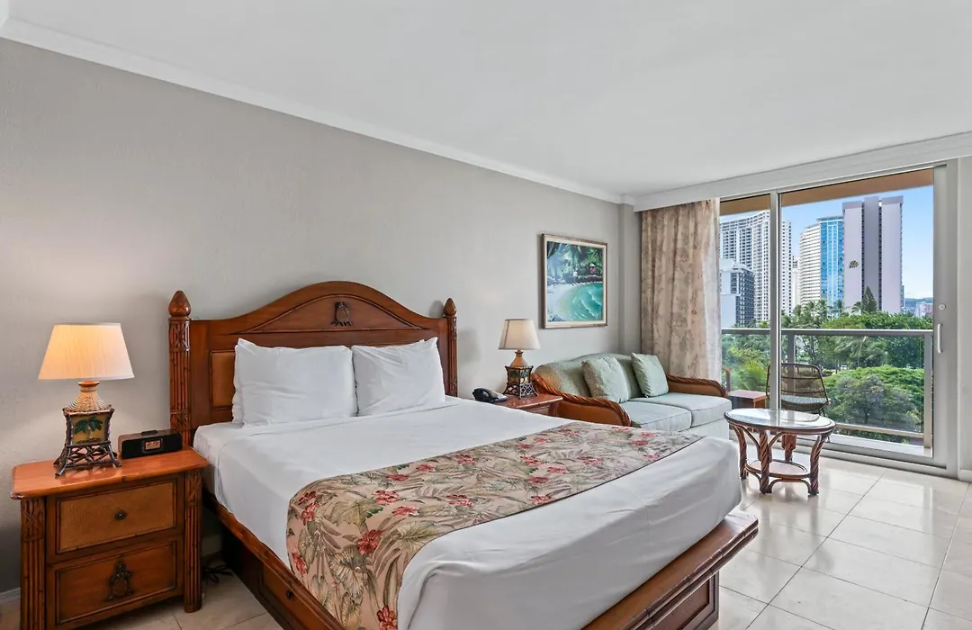 Waikiki Studio Near Beach&Park w No Resort Fees-1
