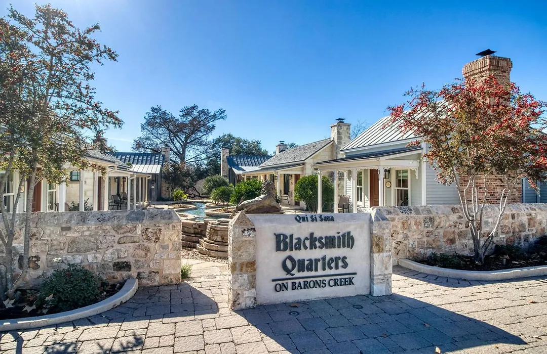 Blacksmith Quarter'S On Barons Creek-1