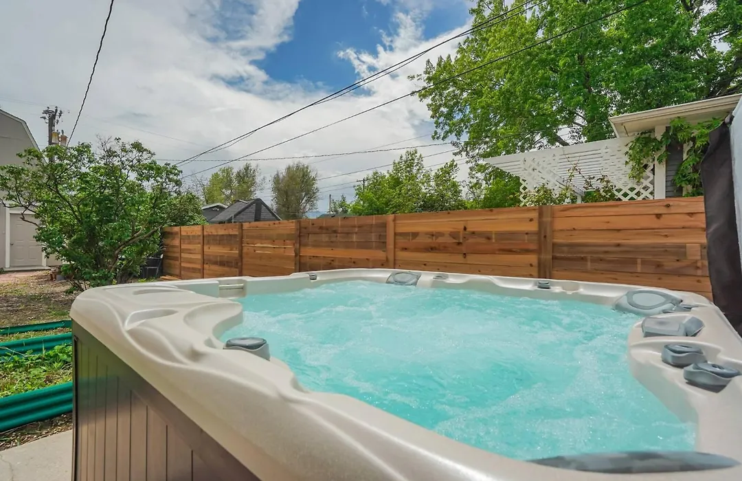 The Hive: *Hot Tub + Patio Oasis*-1