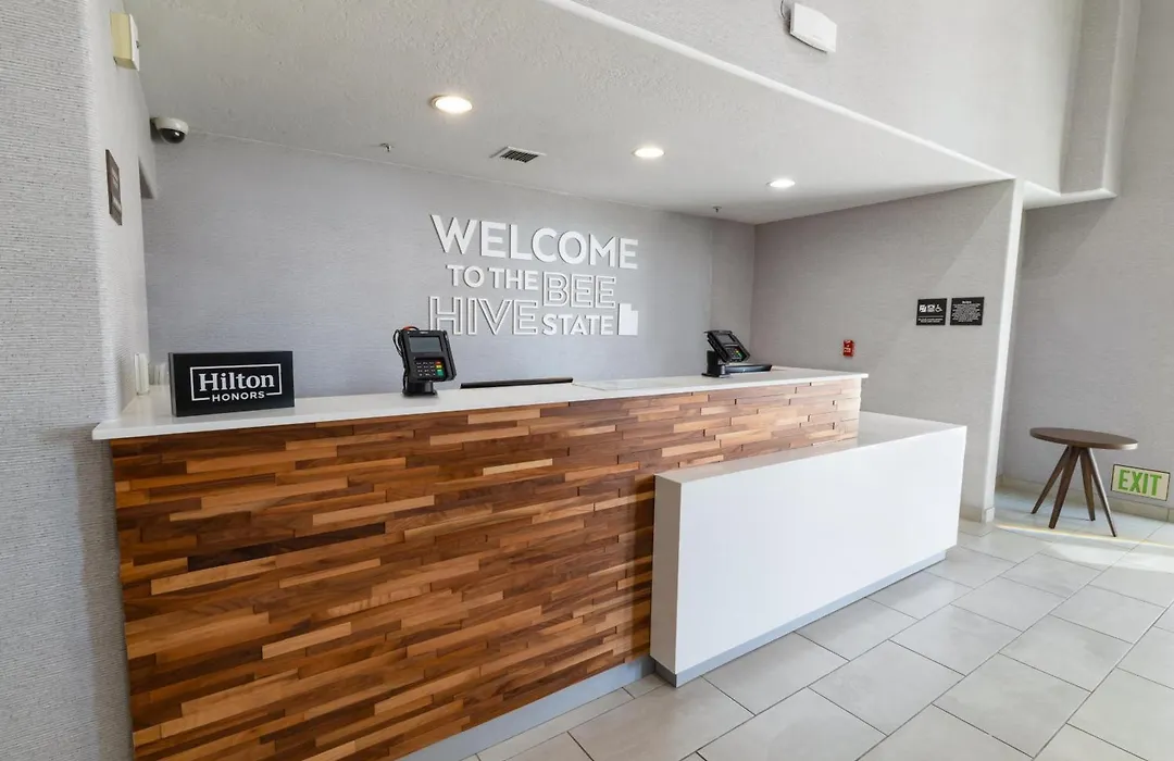 Hampton Inn & Suites Salt Lake City Airport-1