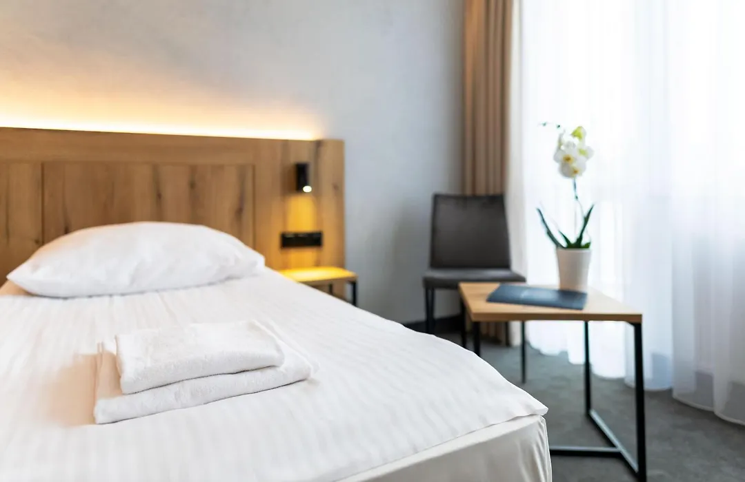 Hotel Zawisza-1