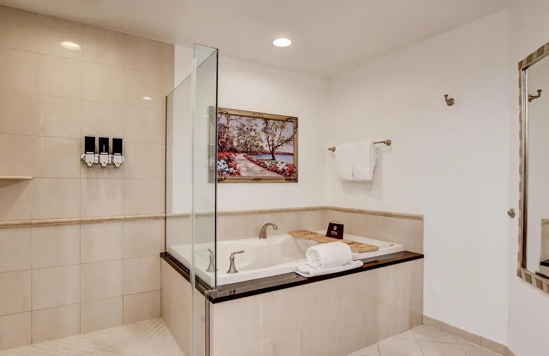 Sphere View - Signature Mgm Resort Lucky Gem Penthouse & Luxury Suites 27817-1