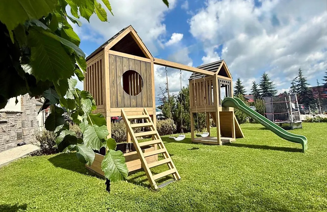 Willa Pod Termą - pokoje przy Termie Bania-1