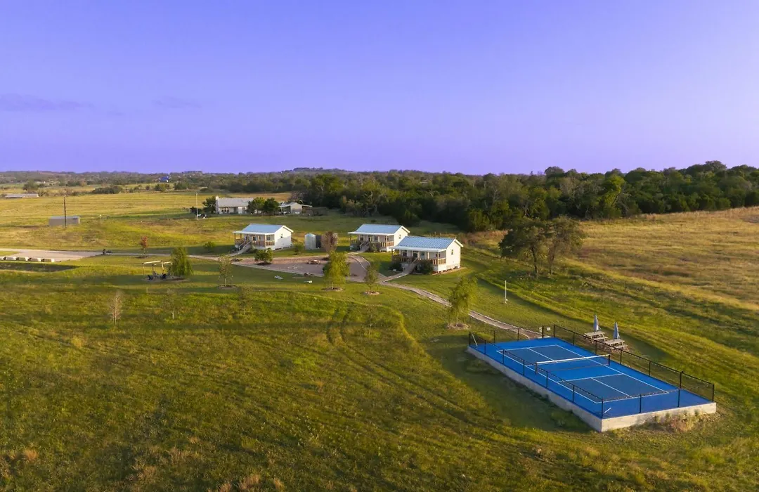 Laurel Court Cottages- A Pickleball Getaway-1
