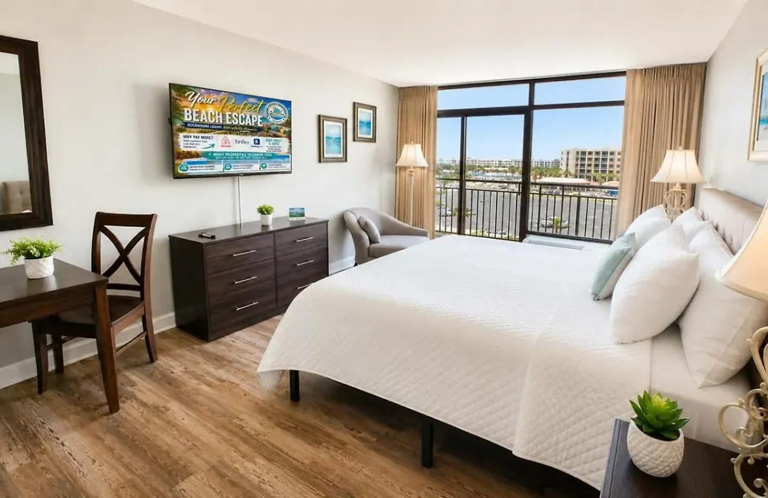 Renovated Oceanfront King Suite-Landmark Unit 815-1