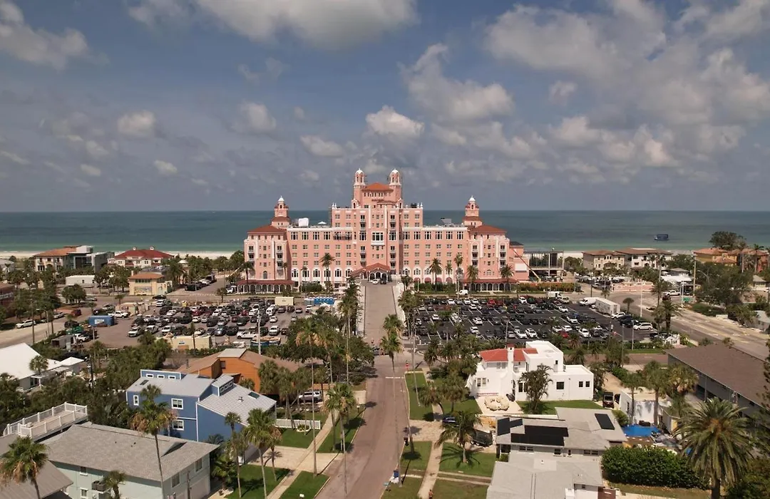 Waterfront Isla Del Sol Condo W Balcony & Pool-1