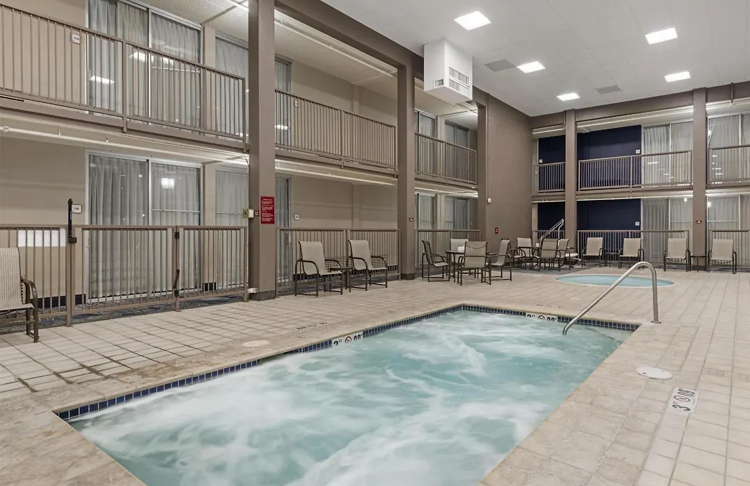 Best Western Plus Willmar-1