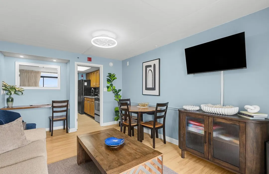 Monterey Bay Suites-1