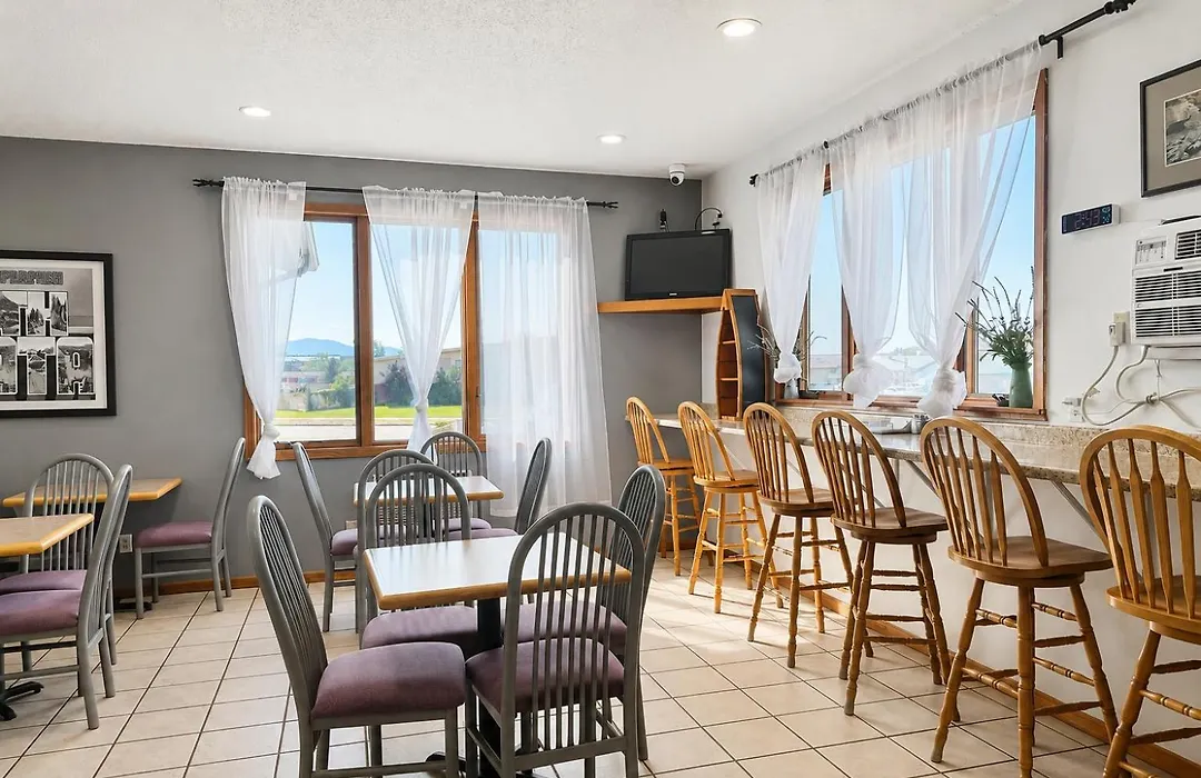 Fairbridge Inn And Suites-1