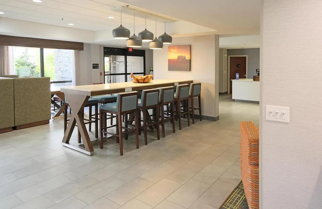 Hampton Inn Lima-1